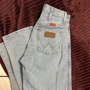 Women’s wrangler cowboy cut